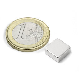 Q-10-10-04-N, Parallélépipède magnétique 10 x 10 x 4 mm, néodyme, N40, nickelé