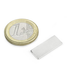 Q-22-8.5-1.4-SHN, Quadermagnet 22 x 8,5 x 1,4 mm, Neodym, 35SH, vernickelt