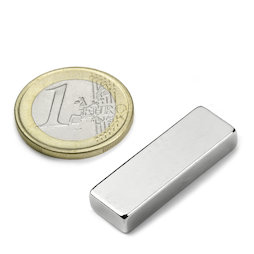 Q-30-10-05-N, Blokmagneet 30 x 10 x 5 mm, neodymium, N42, vernikkeld
